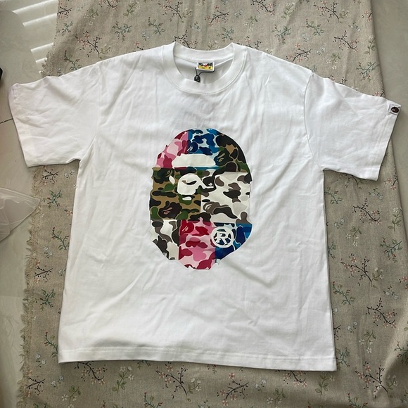 Bape Unisex Multicolor Camouflage Ape Head White T-Shirt - Picture 1 of 7